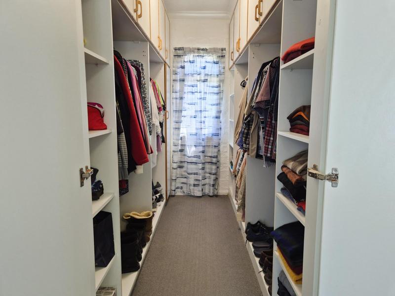 3 Bedroom Property for Sale in Kleinbaai Western Cape